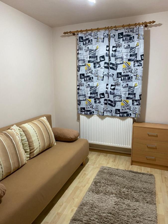 Sellada Apartament - Free Private Parking,Ac,Wi-Fi Карей Екстер'єр фото