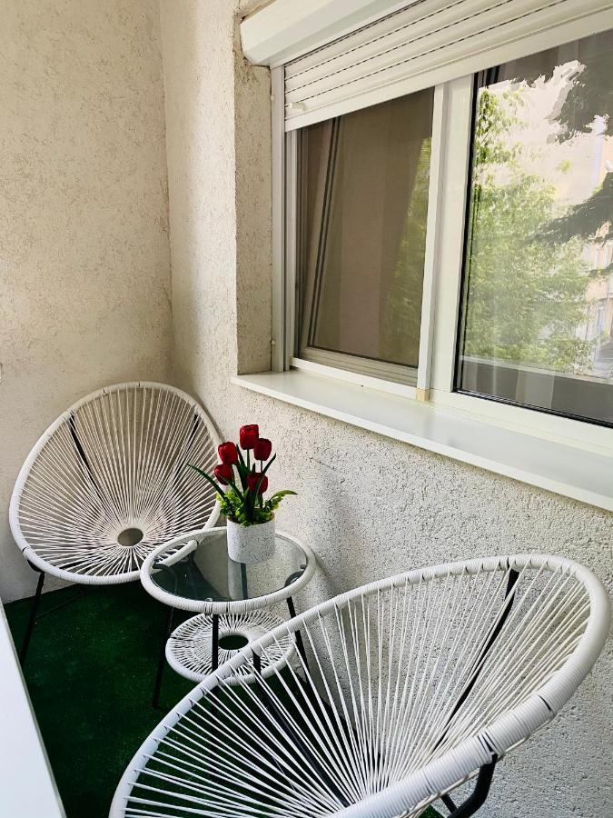 Sellada Apartament - Free Private Parking,Ac,Wi-Fi Карей Екстер'єр фото