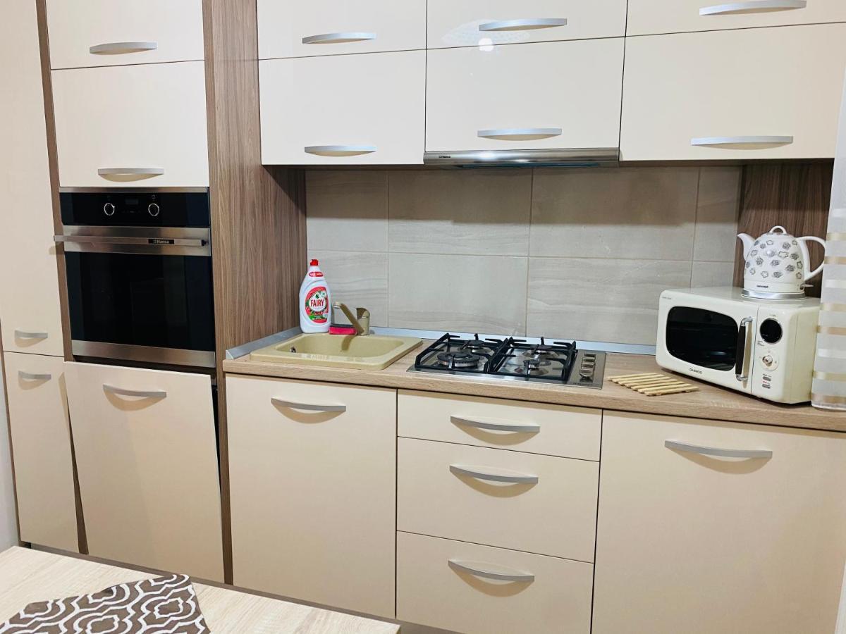 Sellada Apartament - Free Private Parking,Ac,Wi-Fi Карей Екстер'єр фото